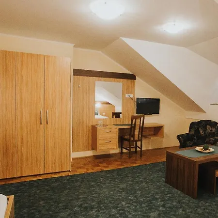 Gostisce Ulipi Pensionat 3*