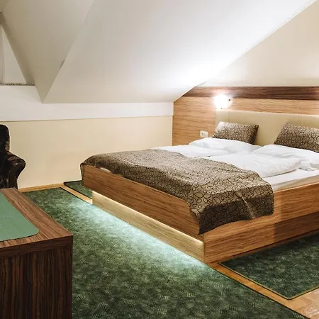 Konukevi Gostisce Ulipi Slovenske Konjice