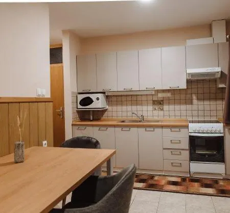 Gostisce Ulipi Vendégház 3*