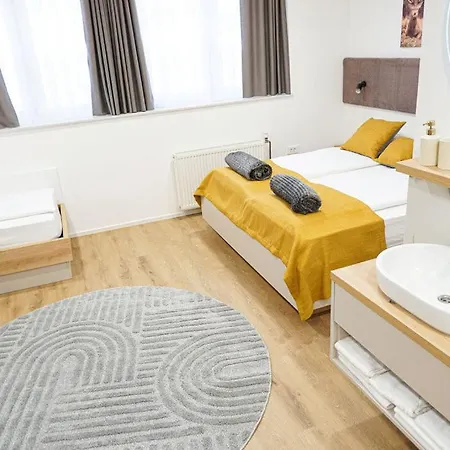 Konukevi Gostisce Ulipi Slovenske Konjice