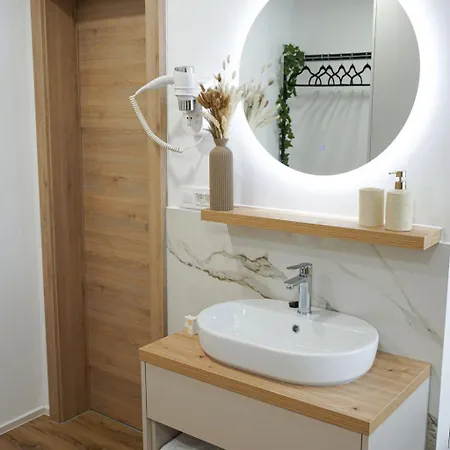 Gostisce Ulipi Konukevi Slovenske Konjice